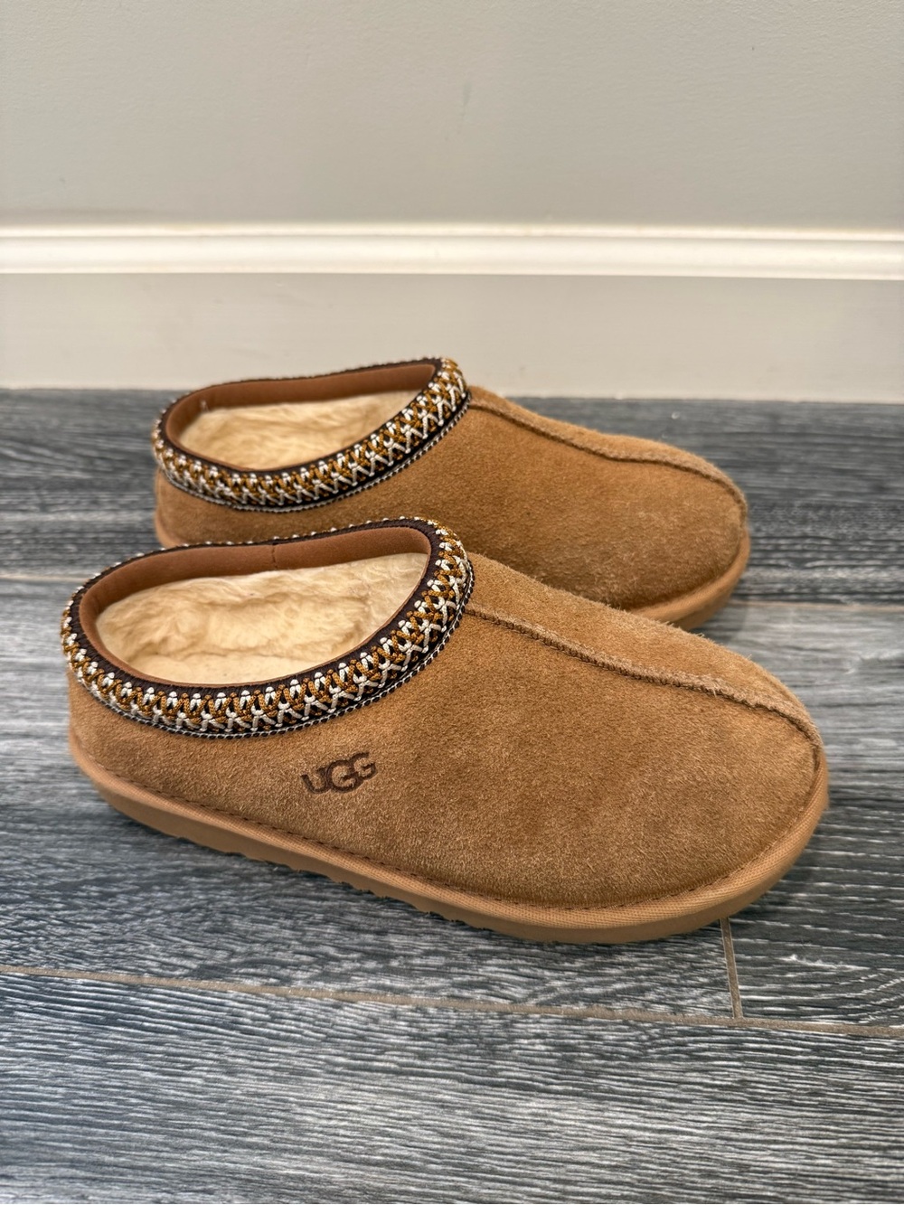 UGG Kids Chestnut Suede Tasman slipper - Chestnut